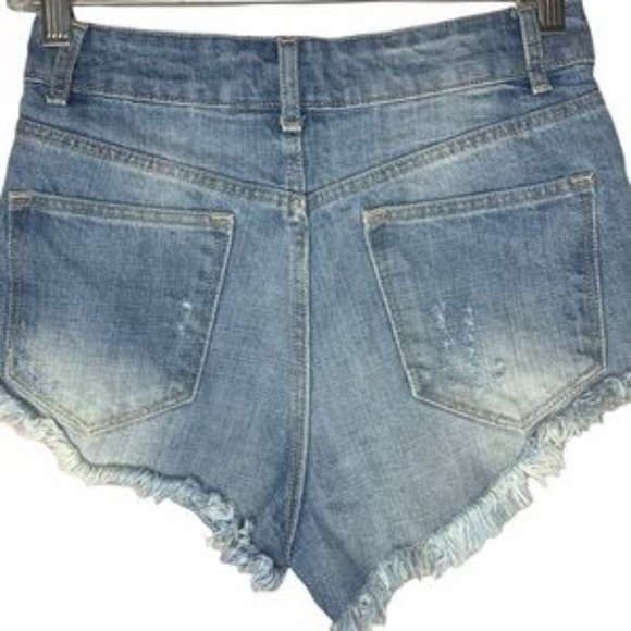 Divided H& M Distressed Super Short Fringed Booty Jeans - Picture 2 of 4